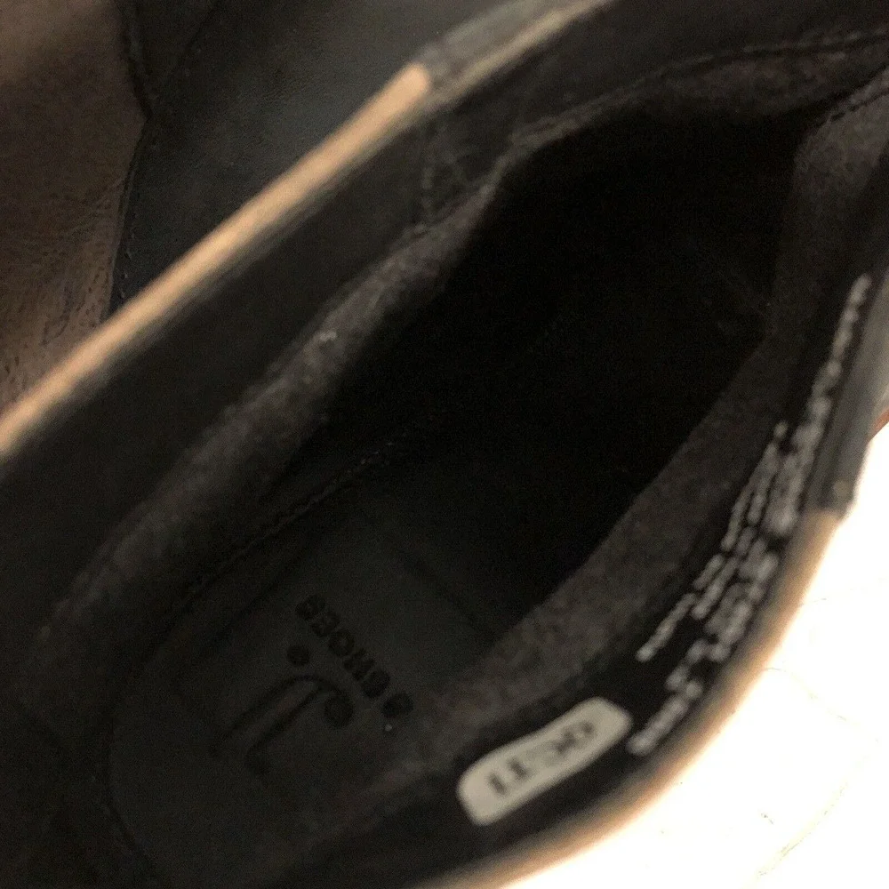 J SHOES elevate your